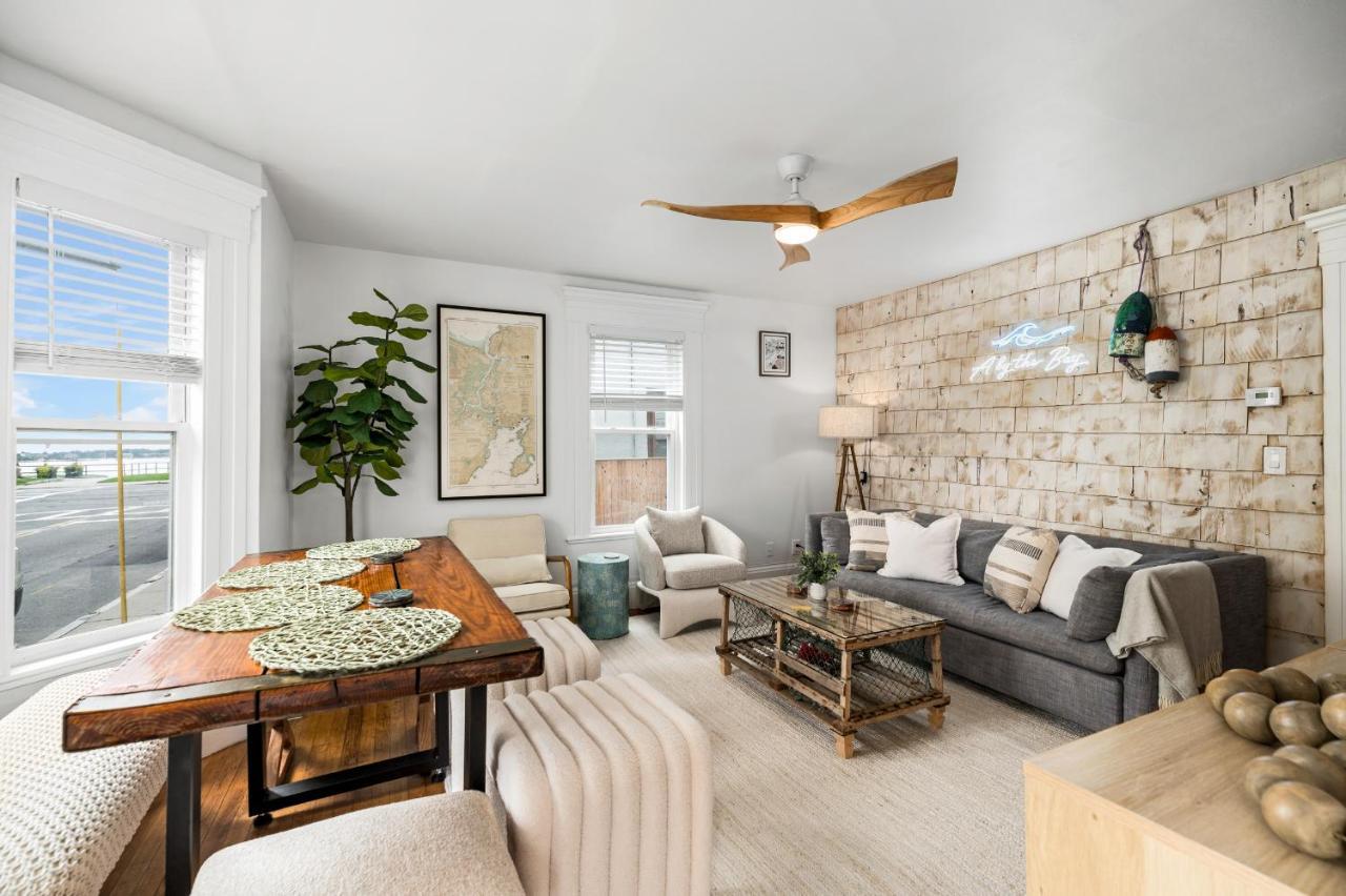 A By The Bay - Stunning Seaside Apartment Gloucester Exterior foto